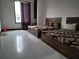 Ashirwad Hotel
