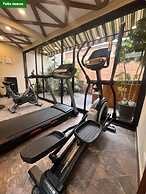 WR BOUTIQUE HOTEL