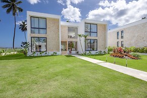 A Tale of Luxury Serenity and Oceanfront Bliss