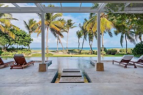 5BR Oceanfront Golf Estate w Pool Private Chef