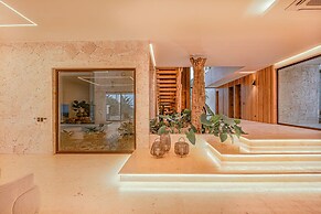 Luxury 9BR Beachfront Stunner With Private Pool
