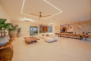 Luxury 9BR Beachfront Stunner With Private Pool