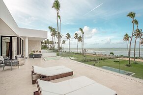 Luxury 9BR Beachfront Stunner With Private Pool