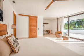 Luxury 9BR Beachfront Stunner With Private Pool