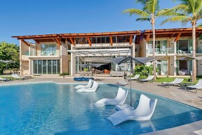 Architectural Oceanfront Masterpiece w Pool