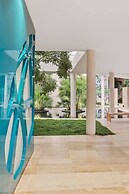 Architectural Oceanfront Masterpiece w Pool