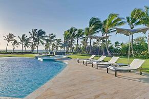 Architectural Oceanfront Masterpiece w Pool