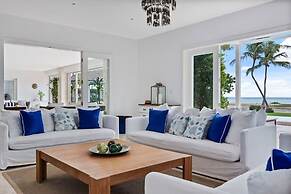 Oceanfront Golf Course Estate w Pool Guest House