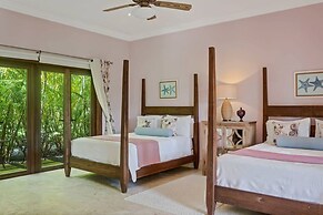 Sophisticated Villas With Private Pools and Staff