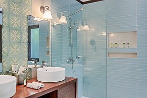 Sophisticated Villas With Private Pools and Staff