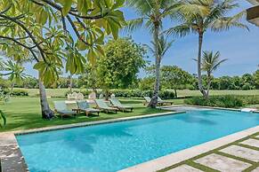 Sophisticated Villas With Private Pools and Staff