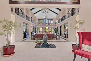 Sophisticated Villas With Private Pools and Staff