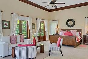 Sophisticated Villas With Private Pools and Staff
