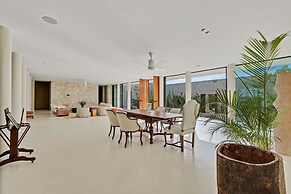 Magnificent 5BR Modern Tropical Villa With Pool