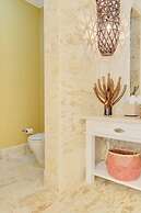 Villa Alta Gracia w Private Pool Designer Decor