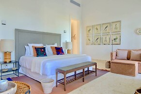 Villa Alta Gracia w Private Pool Designer Decor