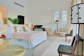 Villa Alta Gracia w Private Pool Designer Decor