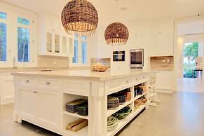 Villa Alta Gracia w Private Pool Designer Decor