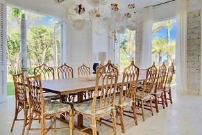 Villa Alta Gracia w Private Pool Designer Decor