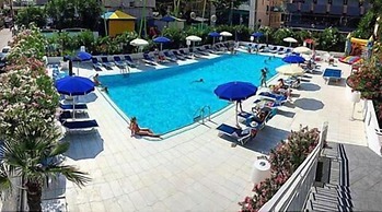 Hotel Caravelle