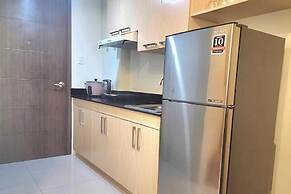 1 Bed Flat - Pool - Parking - Wifi