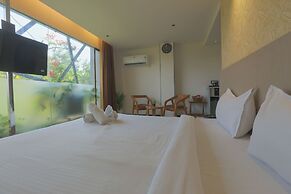 Hotel Shrimmaya