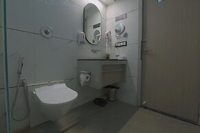 Hotel Shrimmaya