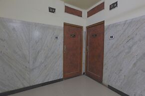 Hotel Shrimmaya