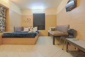 Hotel Shrimmaya