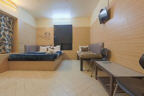 Hotel Shrimmaya
