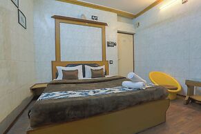 Hotel Shrimmaya