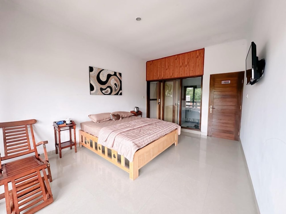 Karmani Villa
