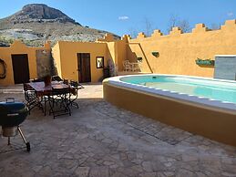 Cortijo Rural los Cerezos, Pueblo Taberno