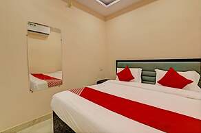 Goroomgo Madhav Inn Lucknow