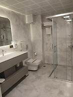 Alion Hotel
