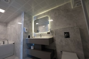 Alion Hotel