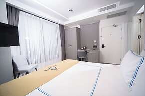 Alion Hotel