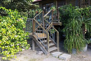Quinta Pavo Real Complex by Acomodo