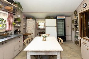 Quinta Pavo Real Complex by Acomodo
