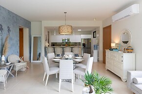 The Charming Condo by Acomodo