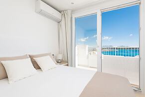 Luisamar Sea View in S Illot-cala Morlanda