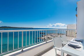 Luisamar Sea View in S Illot-cala Morlanda