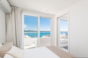 Luisamar Sea View in S Illot-cala Morlanda