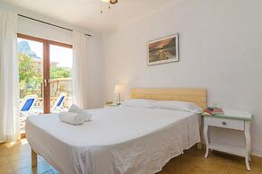 Can Clavell in Urbanitzaci Montferrutx
