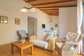 Can Clavell in Urbanitzaci Montferrutx