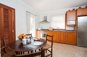 Miloca2 in Mallorca With 3 Bedrooms and 2 Bathrooms