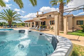 Villa Sun Club Home in Llucmajor