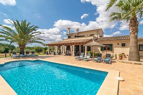 Villa Sun Club Home in Llucmajor