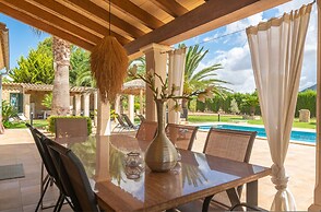 Villa Sun Club Home in Llucmajor