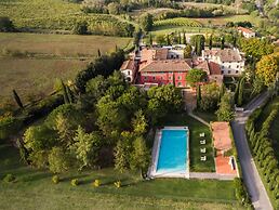 Palagio 13 in Chianti With Shared Pool